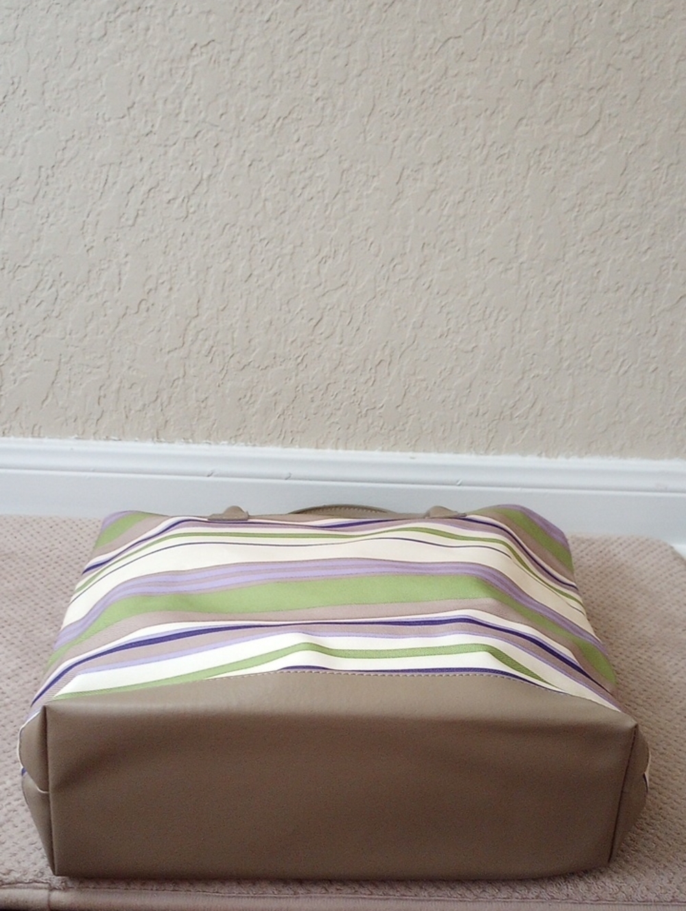 NEW Striped Tote & Creme Shop Skincare Bundle - Picture 4 of 6